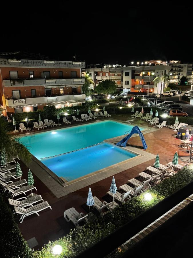 Taormina Mare Piscina Fondachello Apartment ฟอนดาเคลโล ภายนอก รูปภาพ